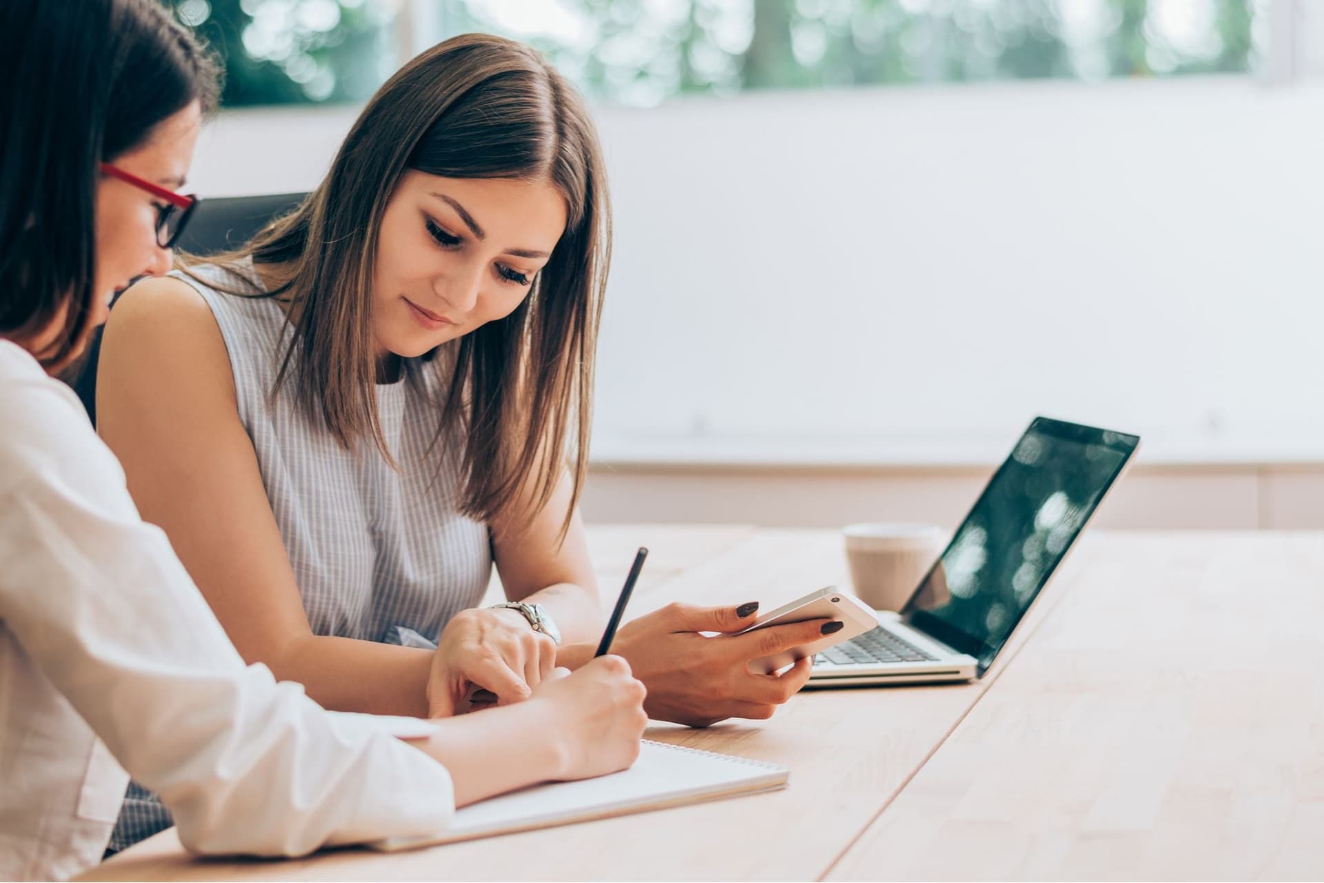 Dynamik der SEO Agentur Vivont Berlin für Nutzersignale und Autocomplete Marketing-Dienste: Die digitale Zukunft gestalten