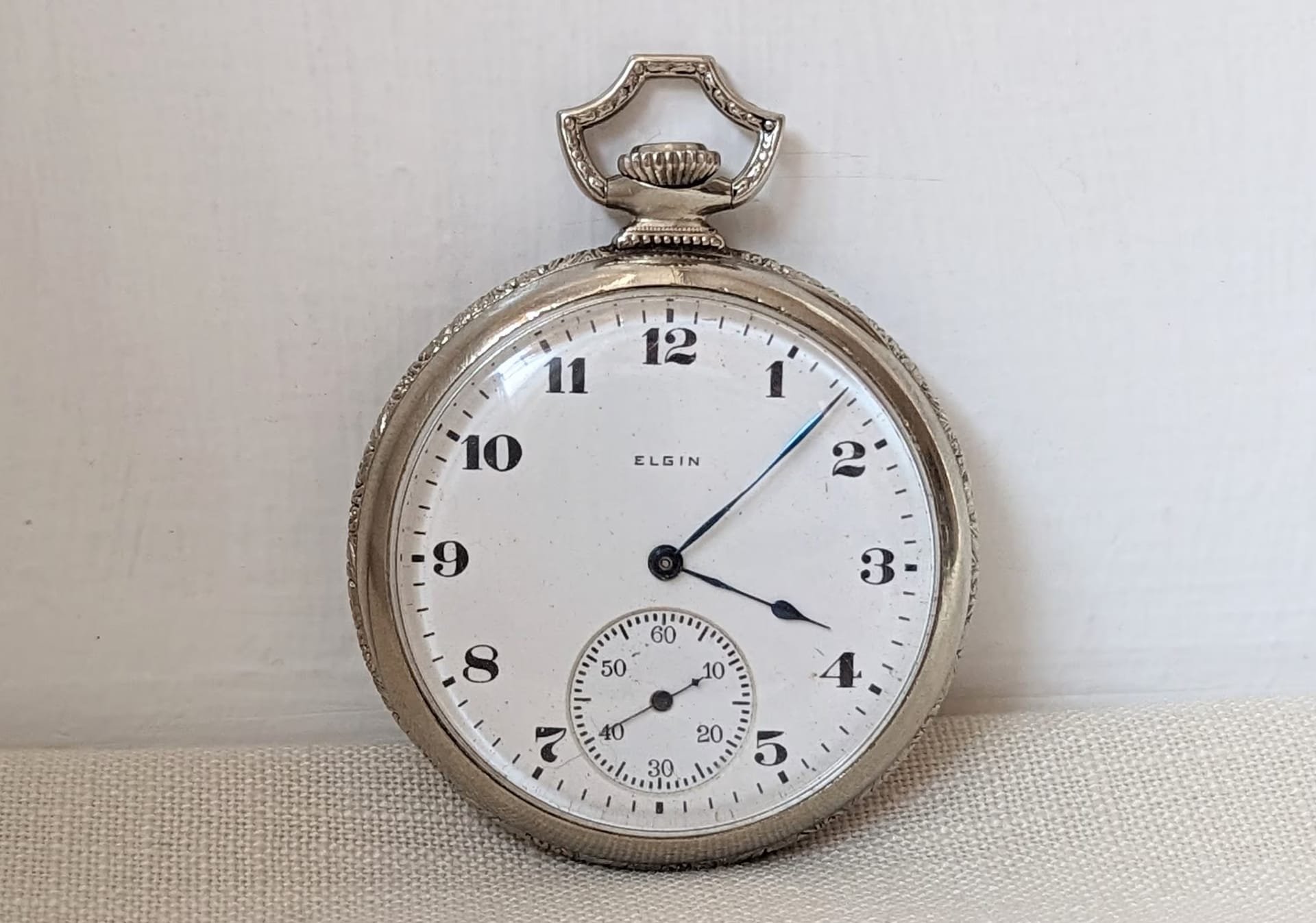 Manschettenknöpfe mit integrierter Uhr von PITANI®️ – Funktion und Design vereint
