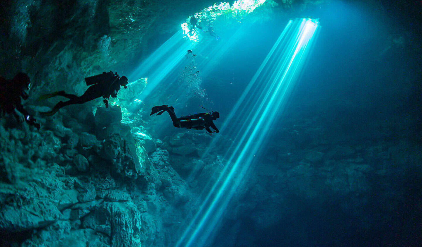 Dive Center Mexiko: Faszinierende Cenoten-Abenteuer für Mutige