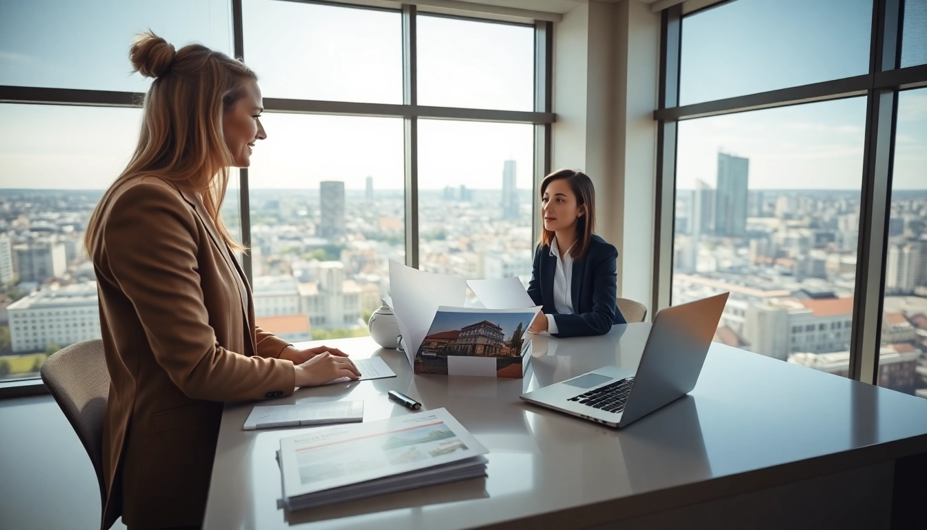 Immobilienmakler Frankfurt Eschersheim berät einen Kunden in modernem Büro.